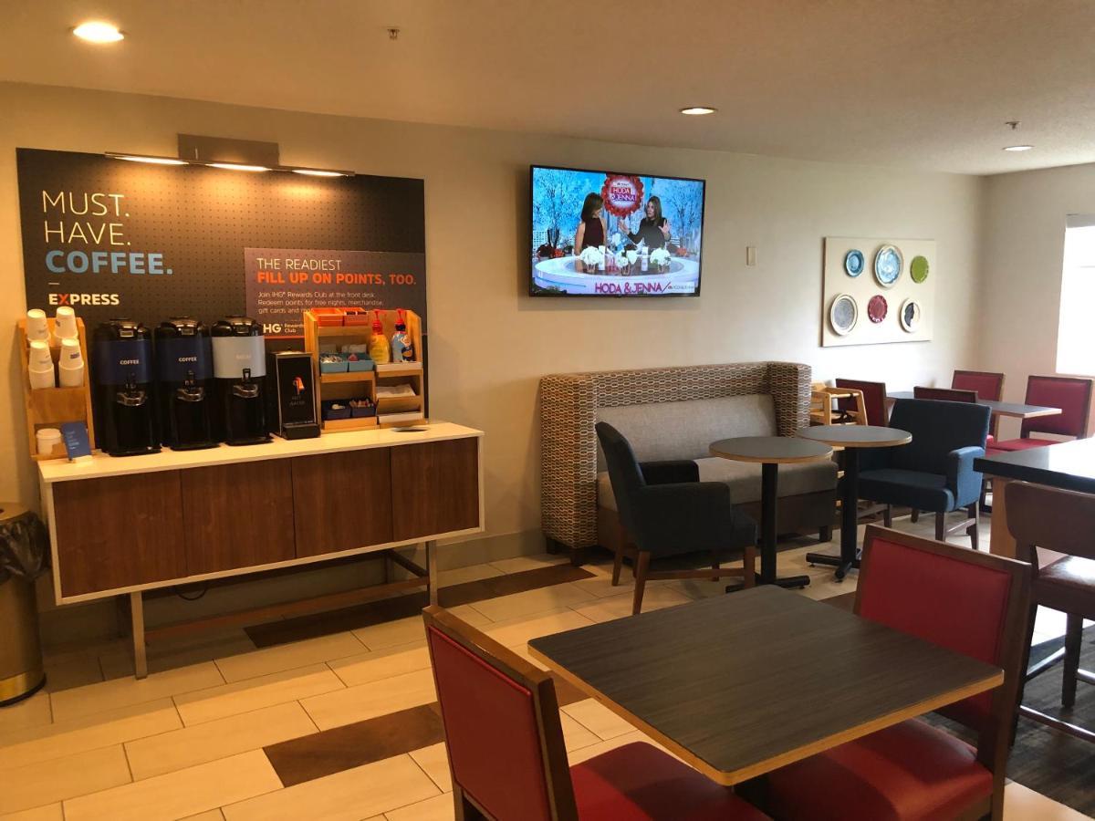 Holiday Inn Express Mt. Vernon By Ihg Mount Vernon Bagian luar foto