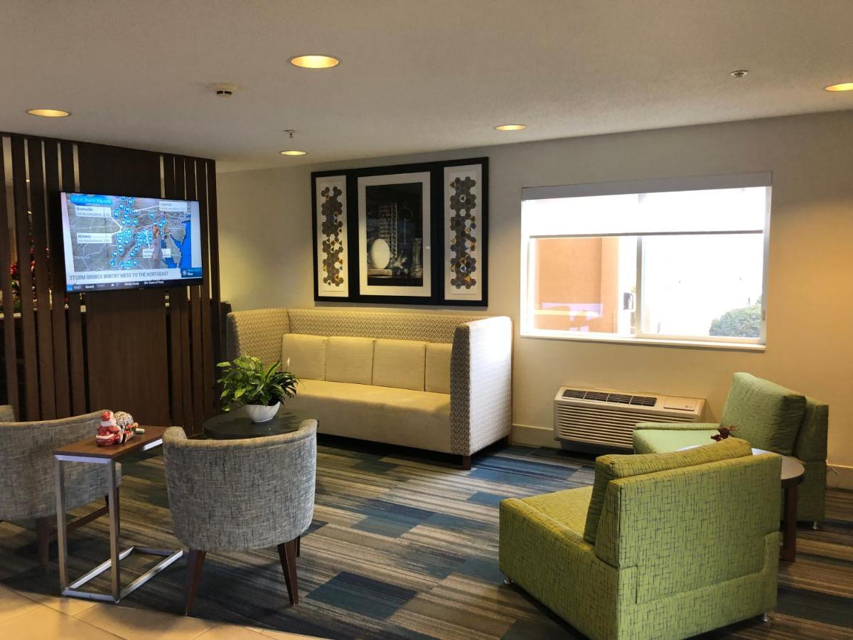 Holiday Inn Express Mt. Vernon By Ihg Mount Vernon Bagian luar foto